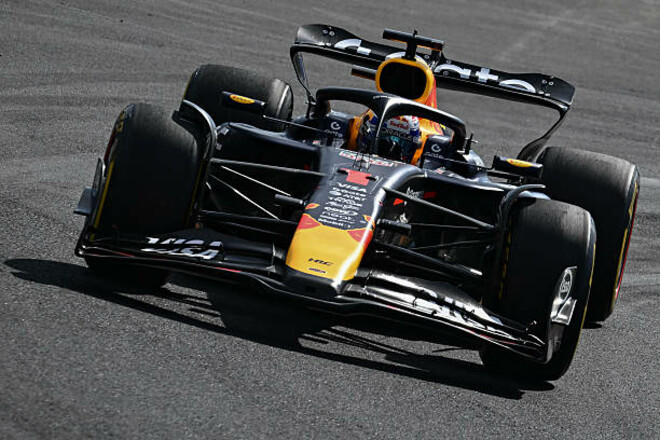 Ферстаппен уверенно выиграл Гран-при Италии, драма Макларена