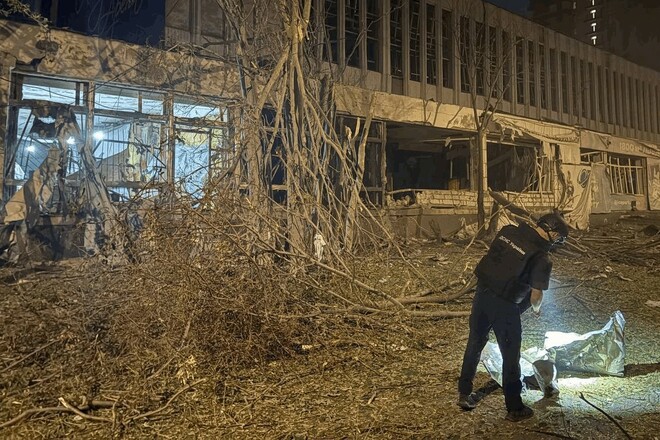 ФОТО. Из-за российской атаки поврежден Дворец спорта в Одессе