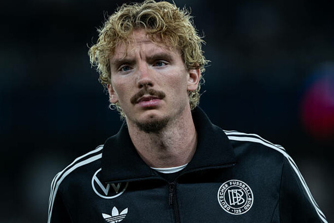 «Йому просто пощастило». У Баварії висловилися про дорогого форварда