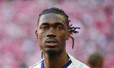 Фенербахче веде переговори з топ-клубом АПЛ щодо півзахисника