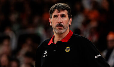 ОФІЦІЙНО. Фаворит Євробаскету-2025 змінив тренера перед чвертьфіналом