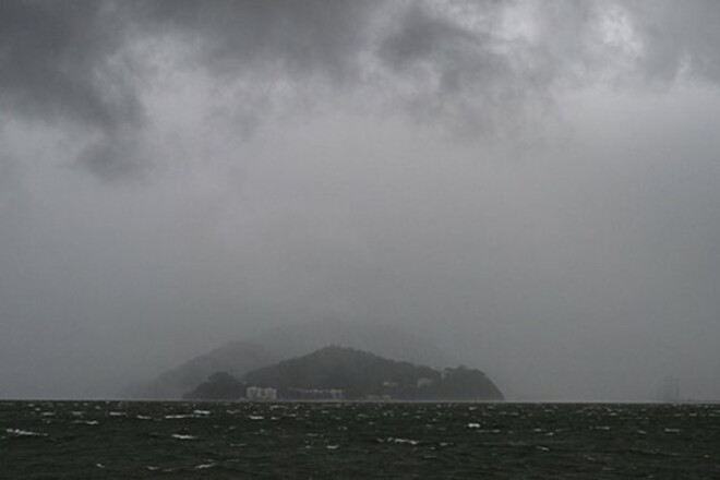 Курортный Макао пострадал от тайфуна Тапах