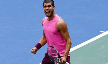 Named the richest tennis player in history. Alaras-6th, who is the leader?