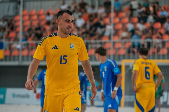 «Сезонний вид спорту». Гравець збірної – про проблеми пляжного футболу