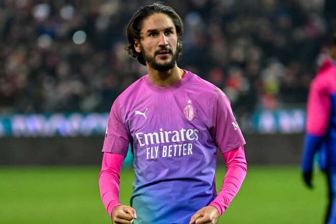 Милан согласился отпустить игрока, которого наказал за нежелание ехать в рф