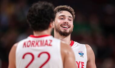 Альперен Шенгюн встановив новий рекорд Євробаскету