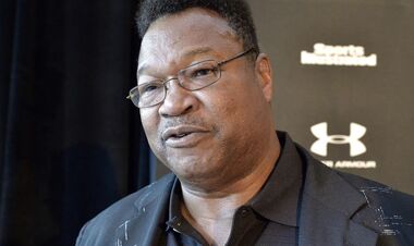 Larry Holmes called one of the biggest boxing legends