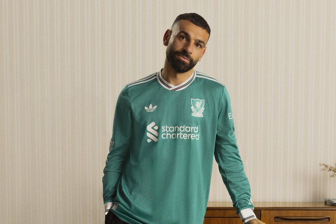 ФОТО. Ливерпуль представил третью форму на сезон 2025/26