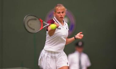 Экс-четвертая ракетка мира объявила о смерти своего жестокого отца-тирана