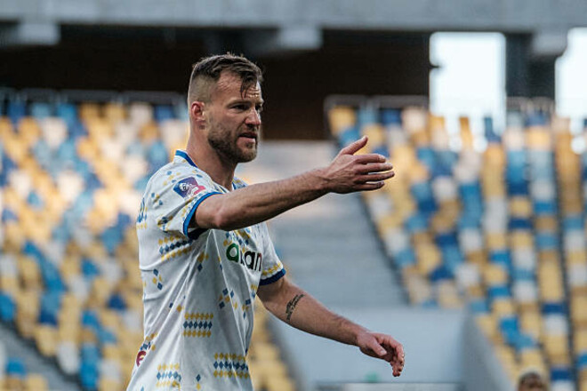 «Заменить его некем». Фаны – о продлении контракта с Ярмоленко