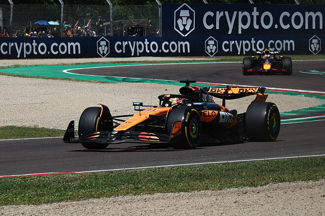 «Хорошо, что нас обвиняют». Макларен радуется повышенному вниманию