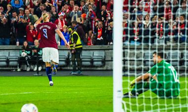 Холанд отличился голами в 8-м матче подряд за сборную Норвегии