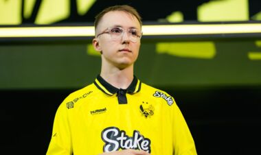 ФОТО. Звезда Vitality по CS2 попал в аварию на своем авто