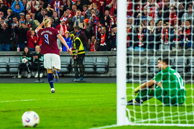 Холанд отличился голами в 8-м матче подряд за сборную Норвегии