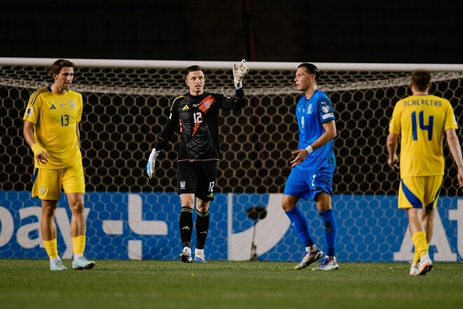 Экс-игрок сборной: Наши считались фаворитами, к сожалению, только на бумаге