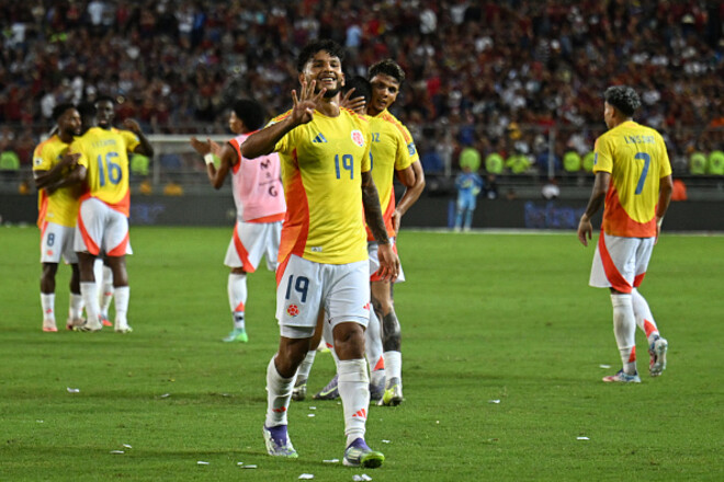 Колумбийский Суарес оформил покер в матче отбора ЧМ с Венесуэлой на 9 голов