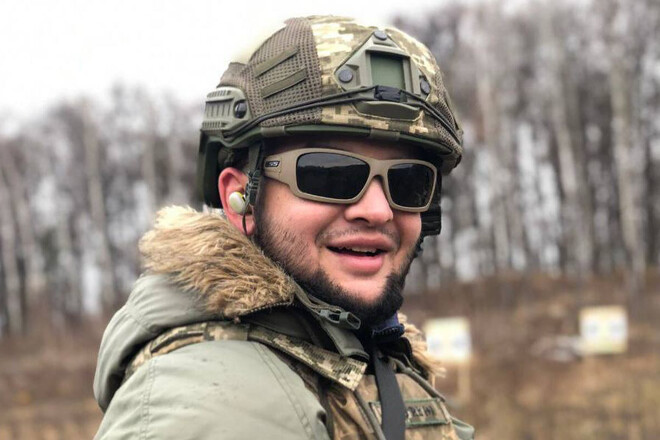 Склоним головы. Спорт, трибуна Юбилейного, смерть в Серебрянском лесу