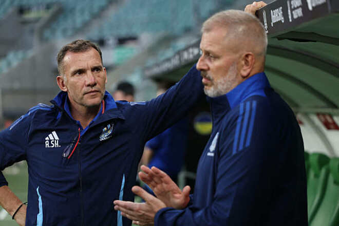 ФОТО. Фани атакують Шевченка у Instagram. Просять звільнити Реброва