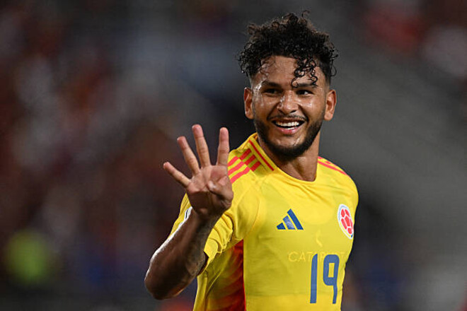 От Зико до Суареса. Кто забивал 4 гола в одном матче отбора ЧМ?