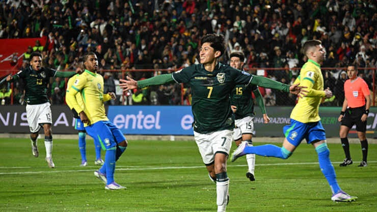 Боливия нанесла сенсационное поражение Бразилии и сохранила шансы на ЧМ