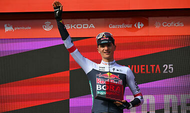 Вуэльта Испании 2025. 17-й этап велогонки выиграл Джулио Пеллиццари