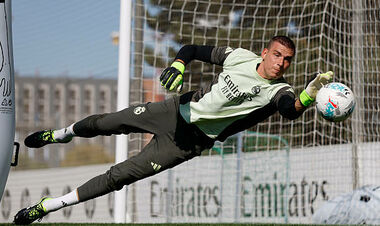 Лунин вернулся в общую группу Реала, восстановившись от травмы