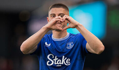 Англійський клуб продовжить контракт з українцем без згоди самого гравця