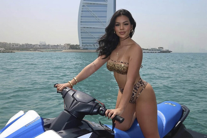 ФОТО. Девушка экс-игрока Шахтера поделилась откровенными снимками