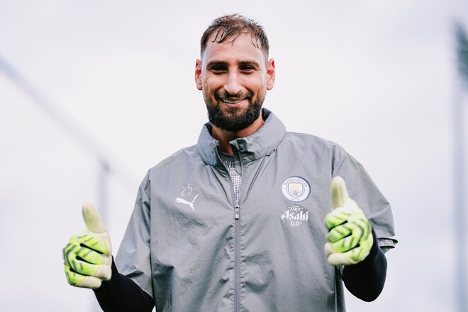 ФОТО. Доннарумма провів перше тренування у складі Манчестер Сіті