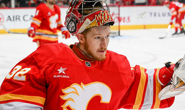 Макдэвида просят вернуть Кубок Стэнли в Канаду, большой контракт вратаря