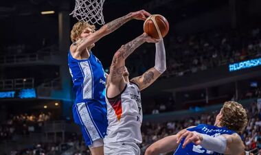 Германия стала первым финалистом Евробаскета-2025. Видеообзор игры