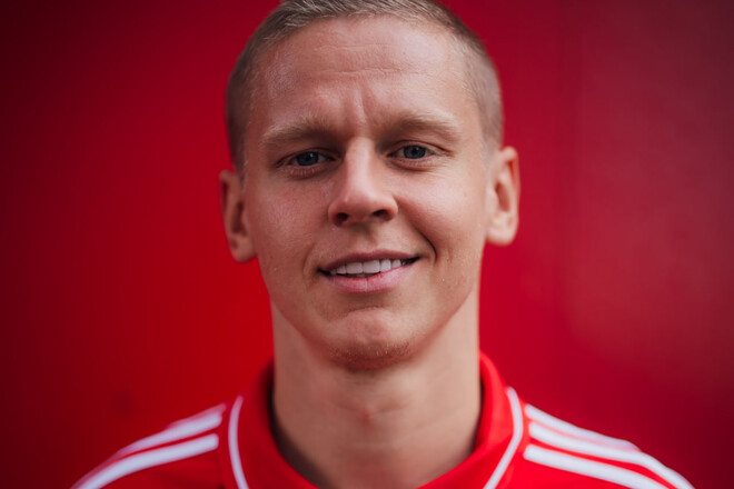 ВИДЕО. Новый тренер Ноттингем Форест перепутал Зинченко с легендой