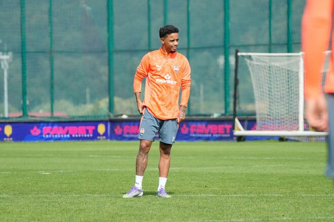 ФОТО. Легіонер Шахтаря повернувся до тренувань з командою після травми