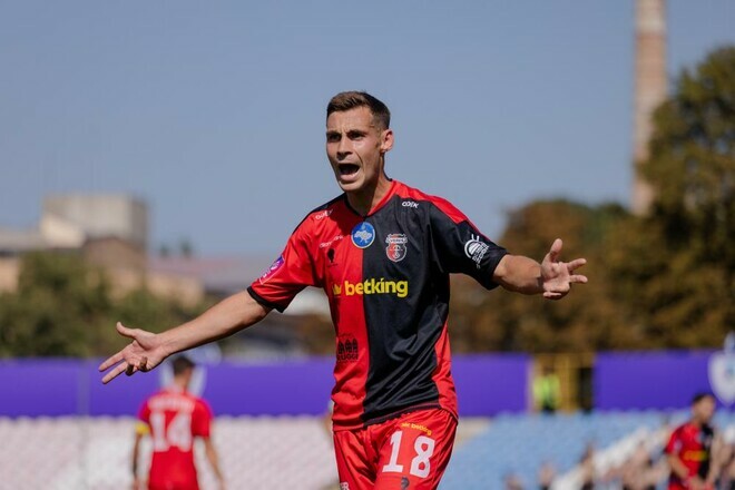 ВИДЕО. Точно в угол. Верес на первых минутах забил Кудровке