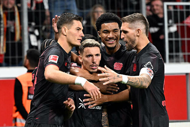 Баєр вдев'ятьох втримав перемогу в протистоянні з Айнтрахтом