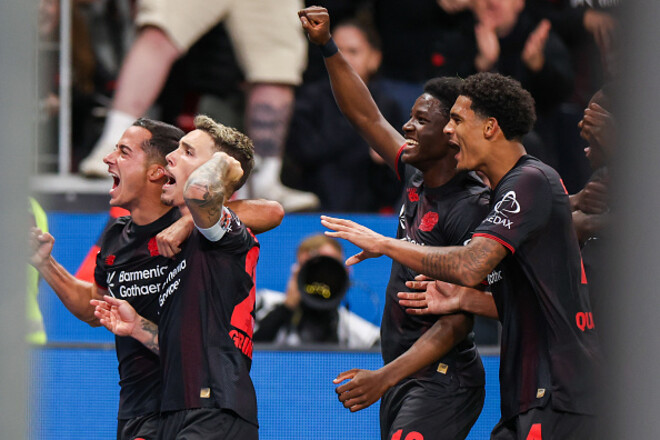 Байер – Айнтрахт Ф – 3:1. Гримальдо оформил дубль со штрафных. Видео голов