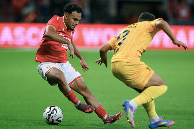 Стандард и Мехелен разошлись миром на старте 7-го тура в Бельгии