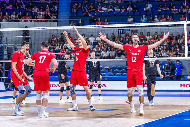 Сенсація на старті ЧС. Туреччина розгромила фаворита у трьох сетах