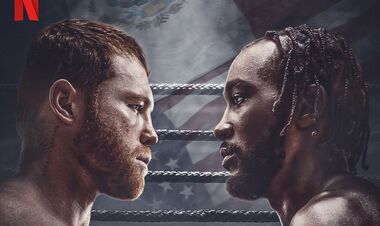 Букмекеры назвали фаворита в поединке Сауля Альвареса и Теренса Кроуфорда