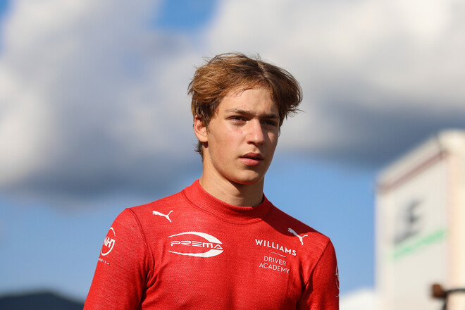 Інциденти суперників допомогли. Бондарев завершив першу гонку Євро Ф4