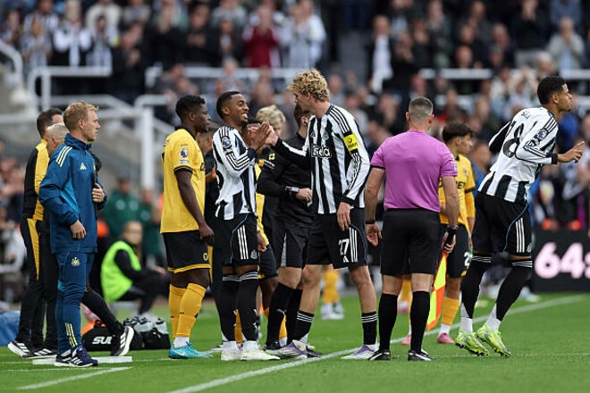 Ньюкасл нарешті переміг в АПЛ, Борнмут без Забарного не збавляє обертів