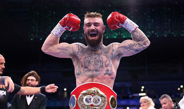 Крокер вырвал победу в Белфасте и завоевал вакантный титул чемпиона мира