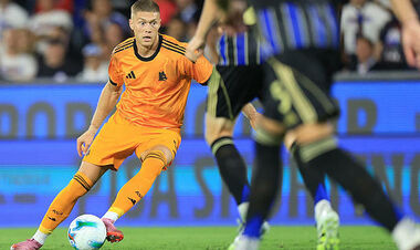 В Италии объяснили, почему Довбик потерял место в основе Ромы