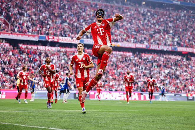 Баварія вдома перемогла Гамбург у 10-й раз поспіль в Бундеслізі