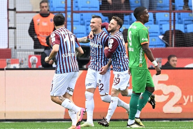 Фенербахче – Трабзонспор. Прогноз и анонс на матч чемпионата Турции