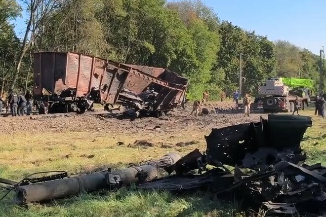 Детонація снарядів у вантажному поїзді. Пошкоджено залізницю під Києвом