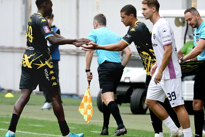 Тутті увійшов до трійки наймолодших бразильців, які виступали в УПЛ