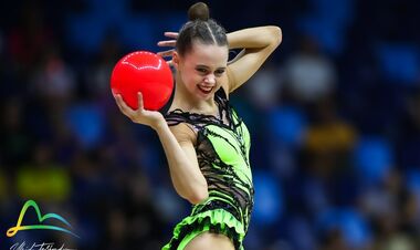 Гимнастка Таисия Онофрийчук выиграла соревнования в чешском Брно