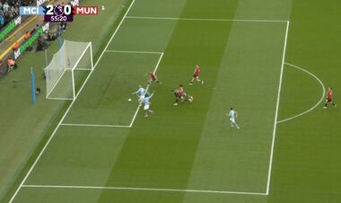 ФОТО. Як? Холанд не забив у порожні ворота у матчі Ман Сіті – Ман Юнайтед