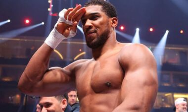 Ентоні ДЖОШУА: «Помер один із найкращих боксерів в історії»